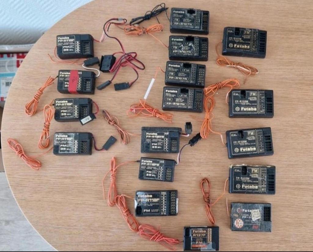 Partij Vintage Futaba Ontvangers - 35MHz FM, Ophalen of Verzenden, Gebruikt