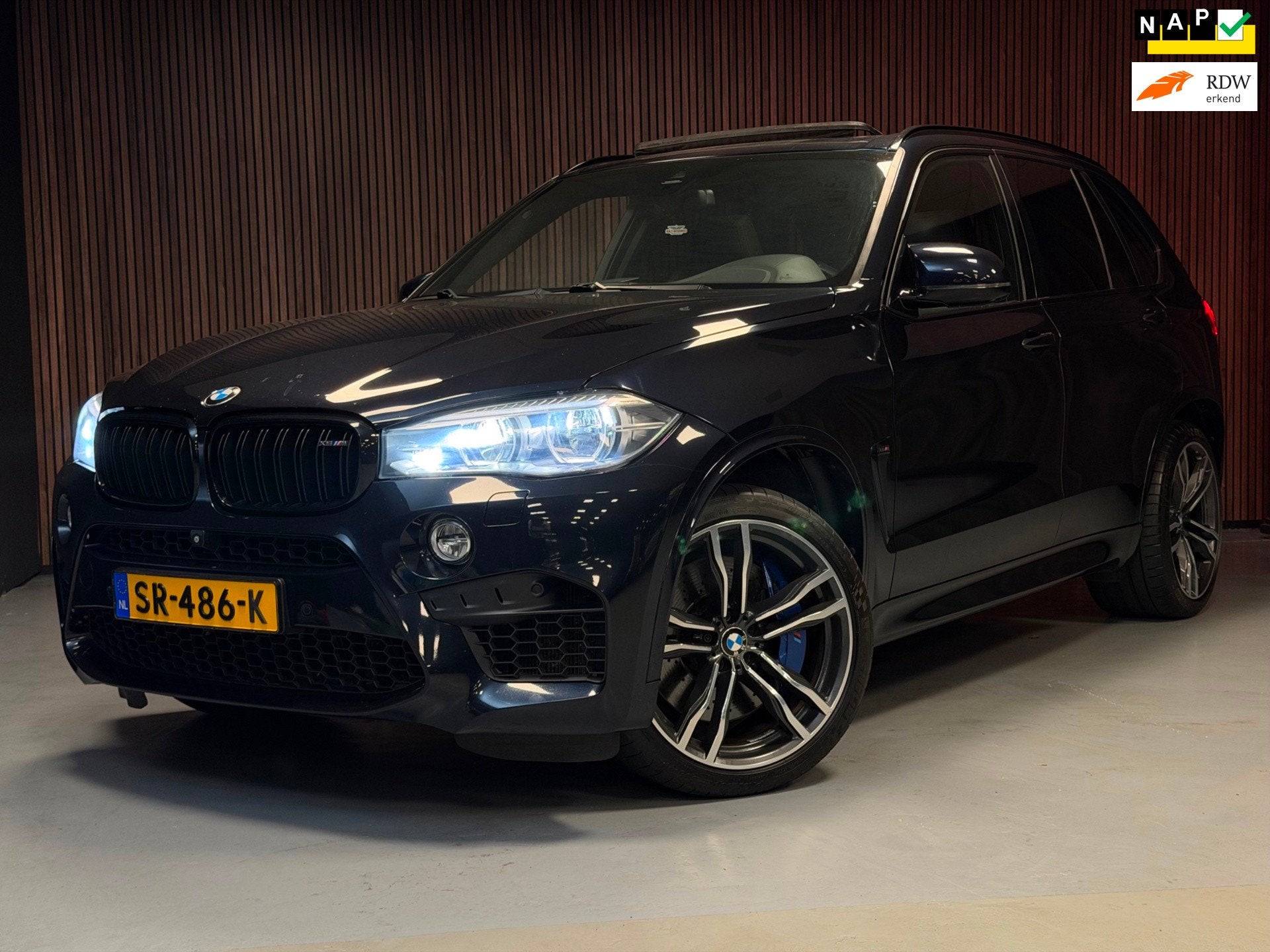 BMW X5M 4.4 V8|MOSSELMAN GETUNED|800PK|B&O|CARBON|PANORAMADA, Auto's, Automaat, Dealer onderhouden, Gebruikt, 800 pk