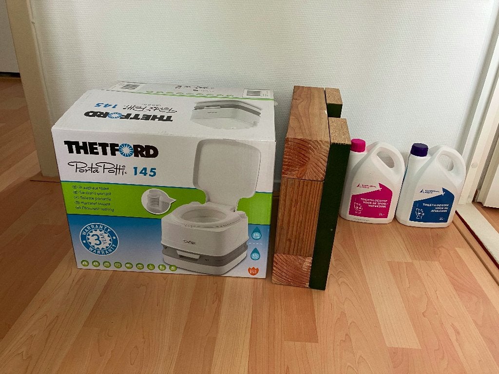 Draagbaar toilet Thetford Porta Potti 145 met vloeistof, Ophalen, Zo goed als nieuw