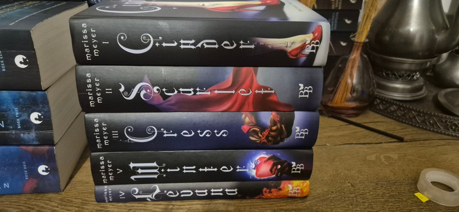 De Lunar Chronicles serie (5 boeken) - Marissa Meyer, Boeken, Fantasy, Ophalen of Verzenden, Gelezen