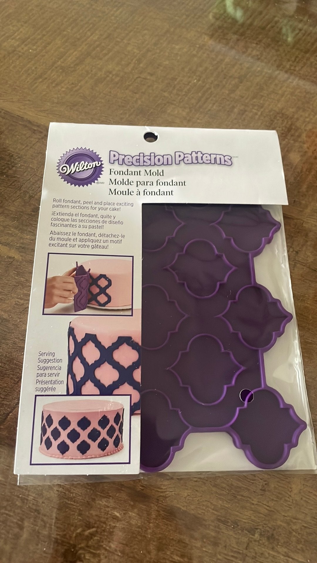 wilton fondant mold, Hobby en Vrije tijd, Taarten en Cupcakes maken, Ophalen, Nieuw