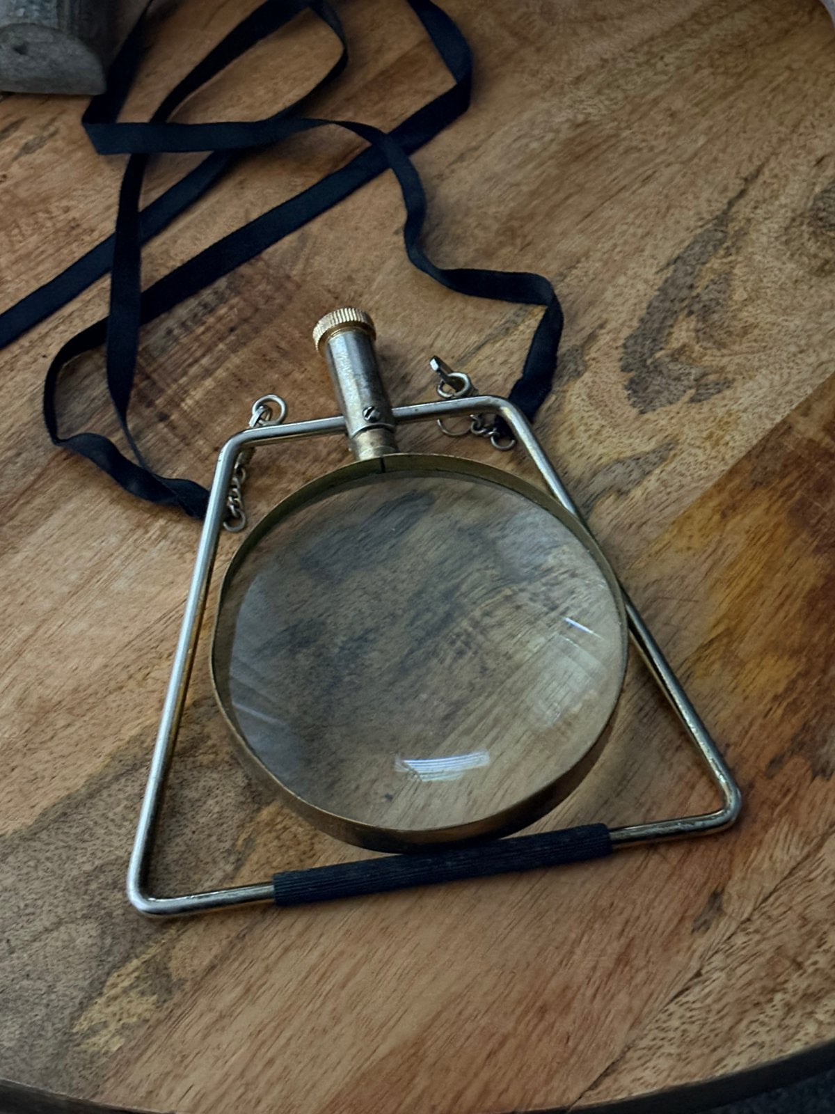 Vintage draagbaar vergrootglas of leesloep, Ophalen of Verzenden, Zo goed als nieuw, Vergrootglas of Loep