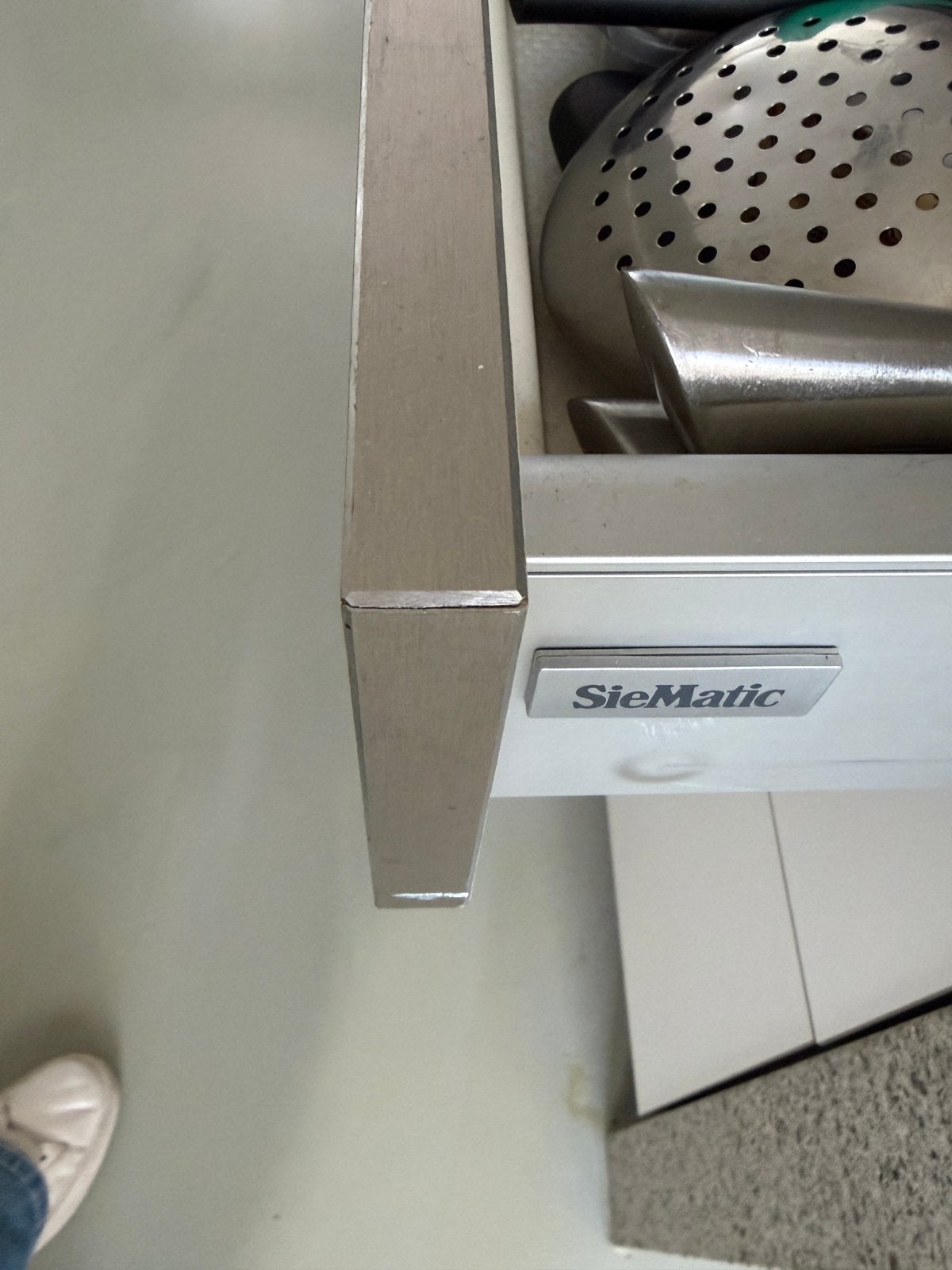 GEZOCHT geborstelde aluminium strips Siematic keuken, Ophalen of Verzenden, Zo goed als nieuw, 25 tot 50 cm, Minder dan 100 cm