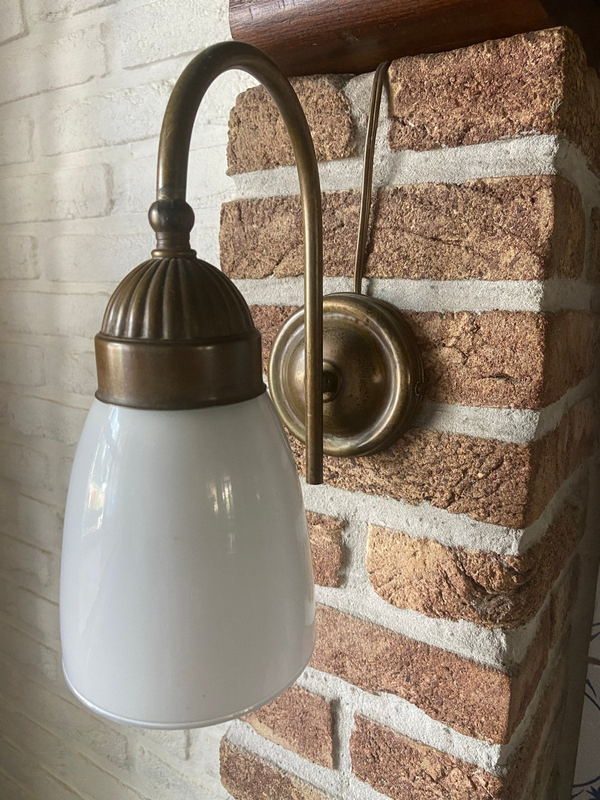 Vintage messing wandlamp met opaline glas, Ophalen