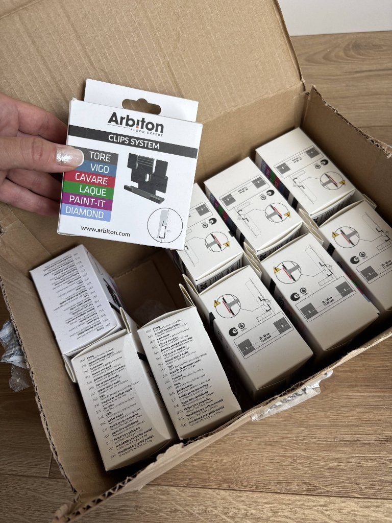 10x Arbiton Montageclips voor plinten - nieuw, Doe-het-zelf en Verbouw, Plinten en Afwerking, Ophalen, Kunststof, Nieuw, 200 tot 250 cm