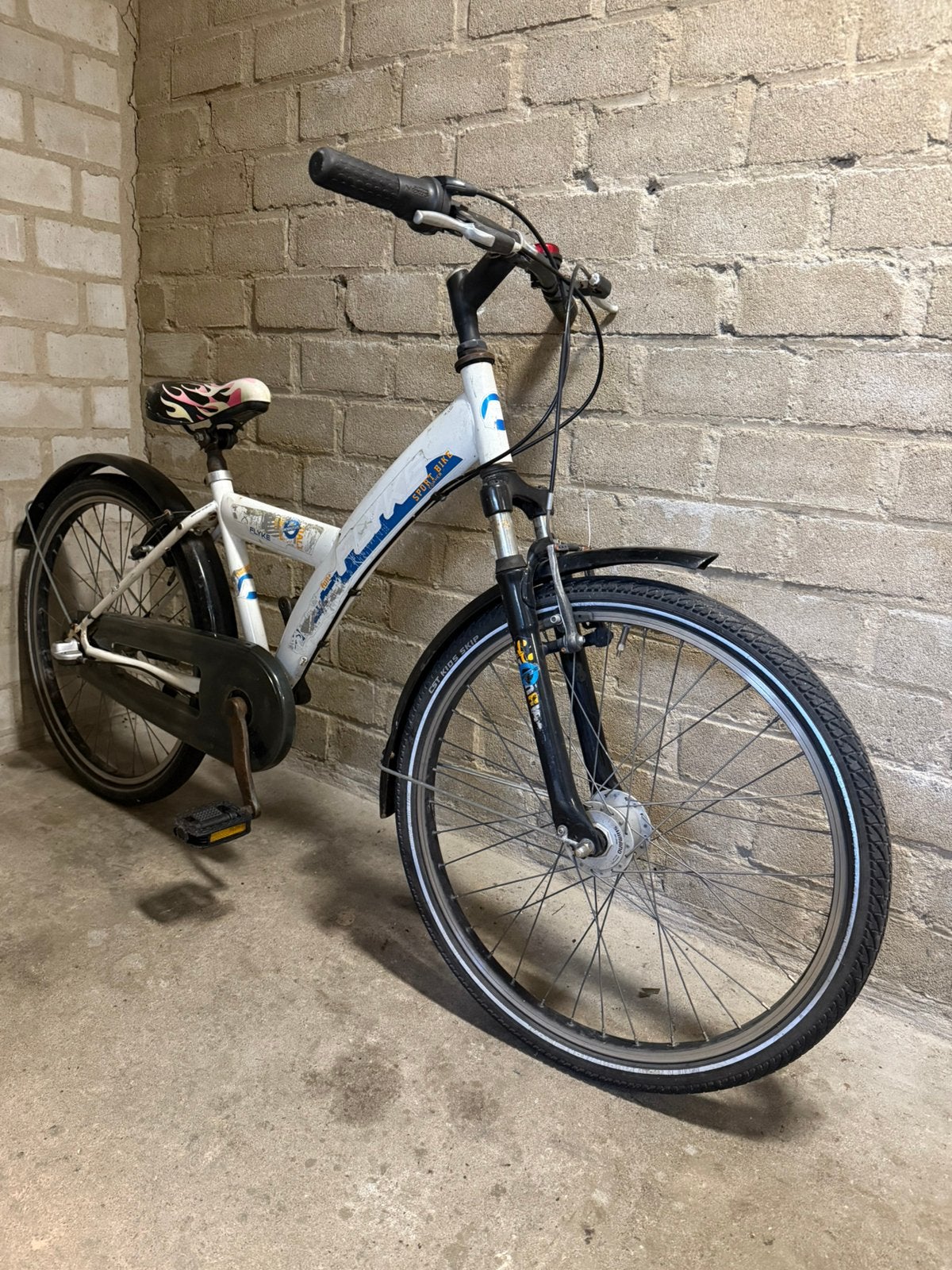 24 Inch jongenfiets met 3 versnellingen, Fietsen en Brommers, Fietsen | Jongens, Ophalen of Verzenden, Zo goed als nieuw