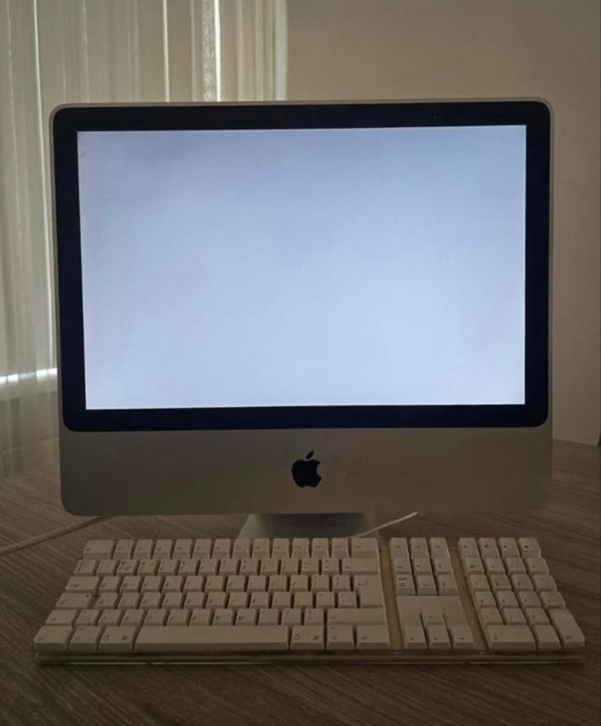 Apple iMac G4 computer met toetsenbord, Computers en Software, Apple Desktops, Ophalen, Onbekend, maar lijkt op 20-24 inch, Gebruikt