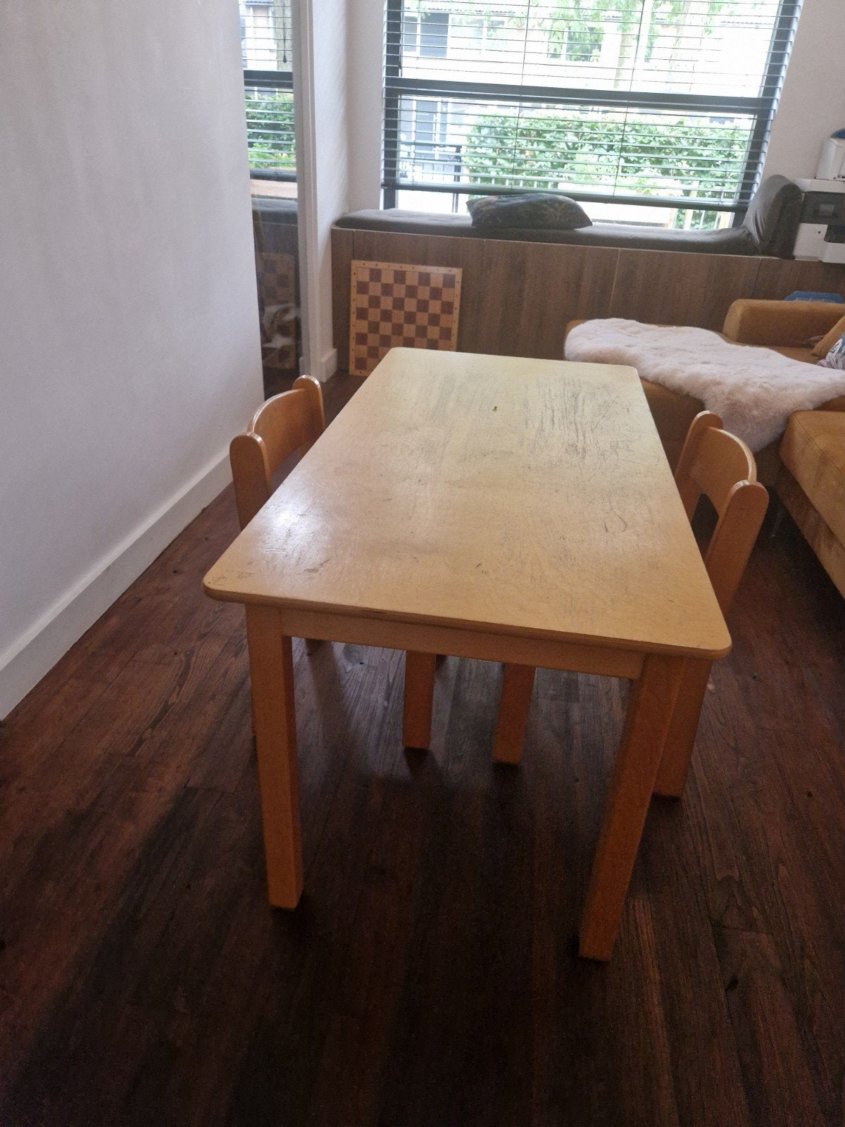 Houten kindertafel en stoelen, Ophalen, Gebruikt, Rechthoekig, 50 tot 100 cm