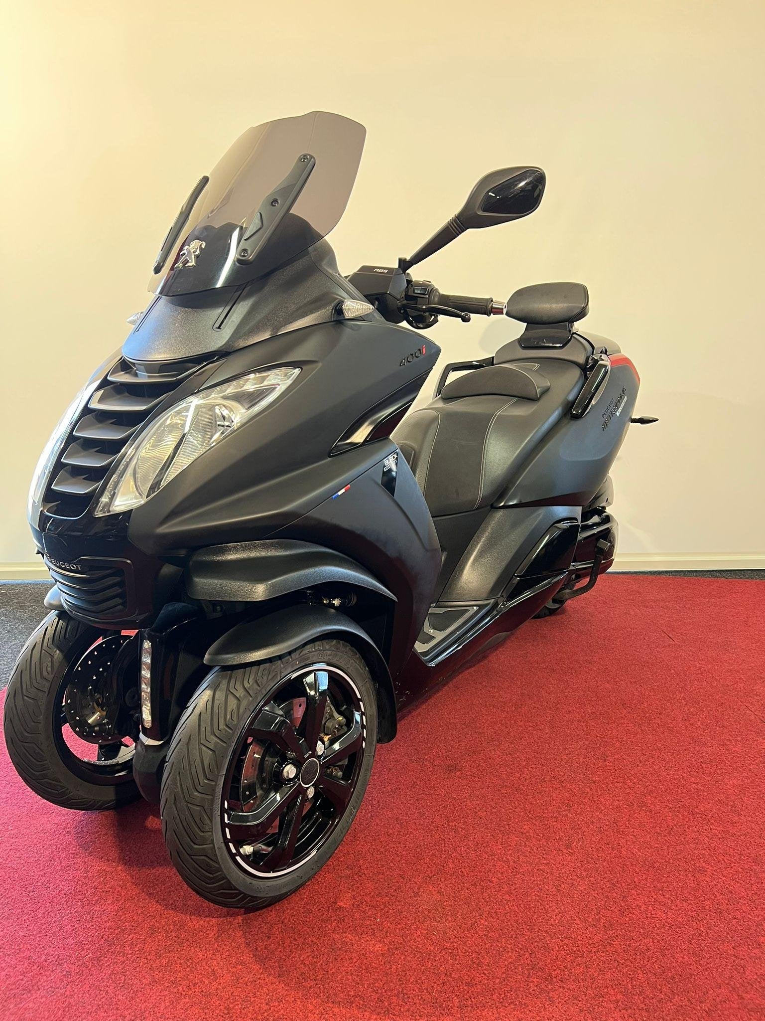 Peugeot Metropolis 400 Black Edition ABS, Scooter, Bedrijf, ABS, Bonnetstraat 1
6718 XN  Ede, NL