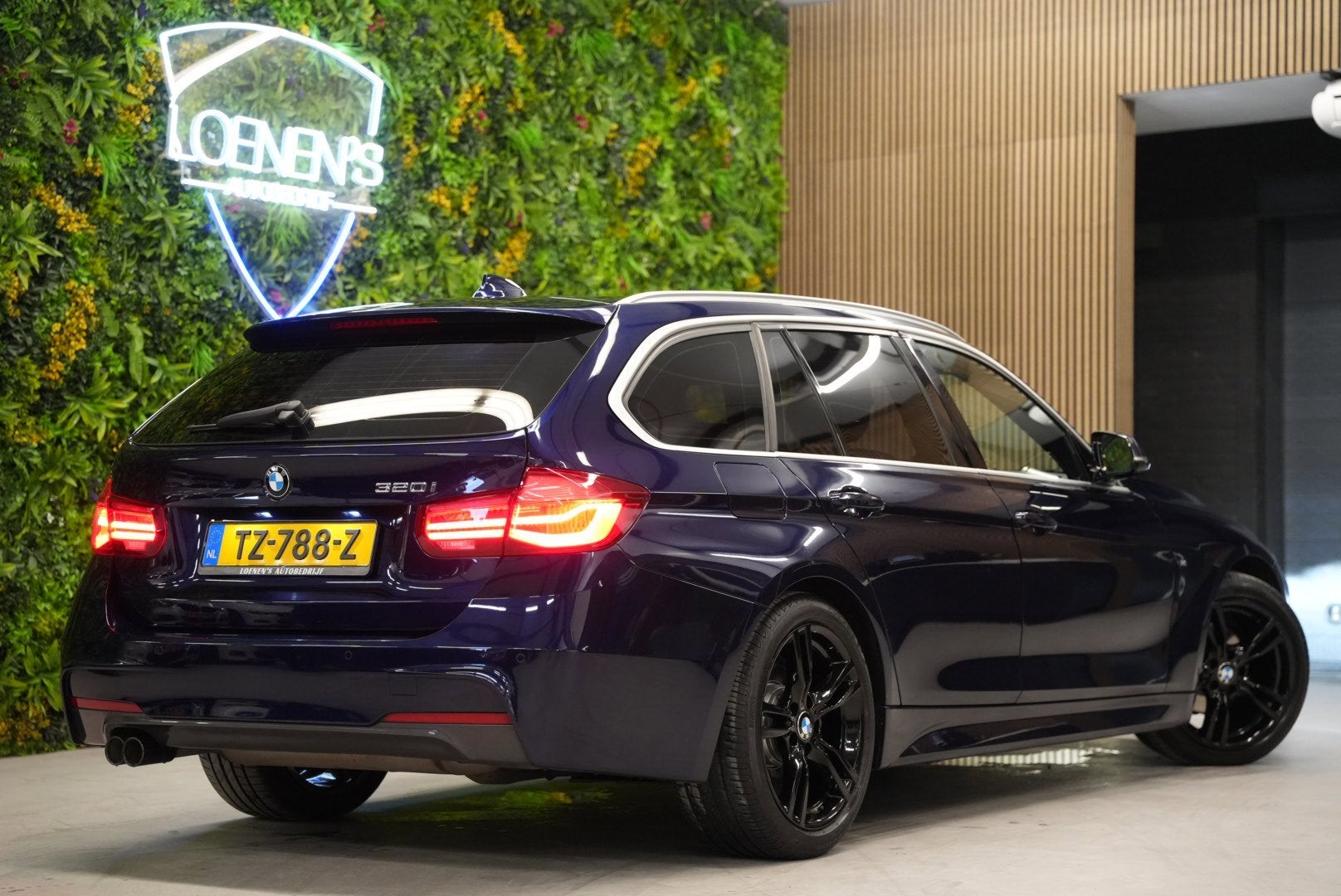 BMW 3-serie Touring 320i M Sport Edition / CarPlay / Cruise, Automaat, 1998 cc, Achterwielaandrijving, 4 cilinders