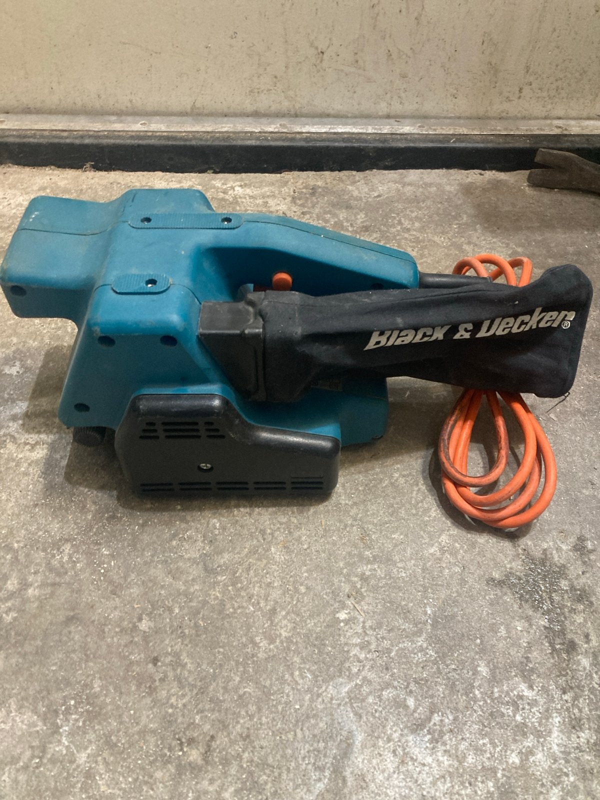 Black & Decker Bandschuurmachine - Gebruikt, Ophalen of Verzenden, Gebruikt, Minder dan 600 watt, Bandschuurmachine