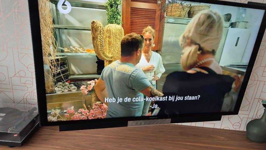 B & O Beovision Avant 55 4K UHD TV + 4 Beolab 6000 speakers, OLED, Zo goed als nieuw, 100 Hz, 100 cm of meer