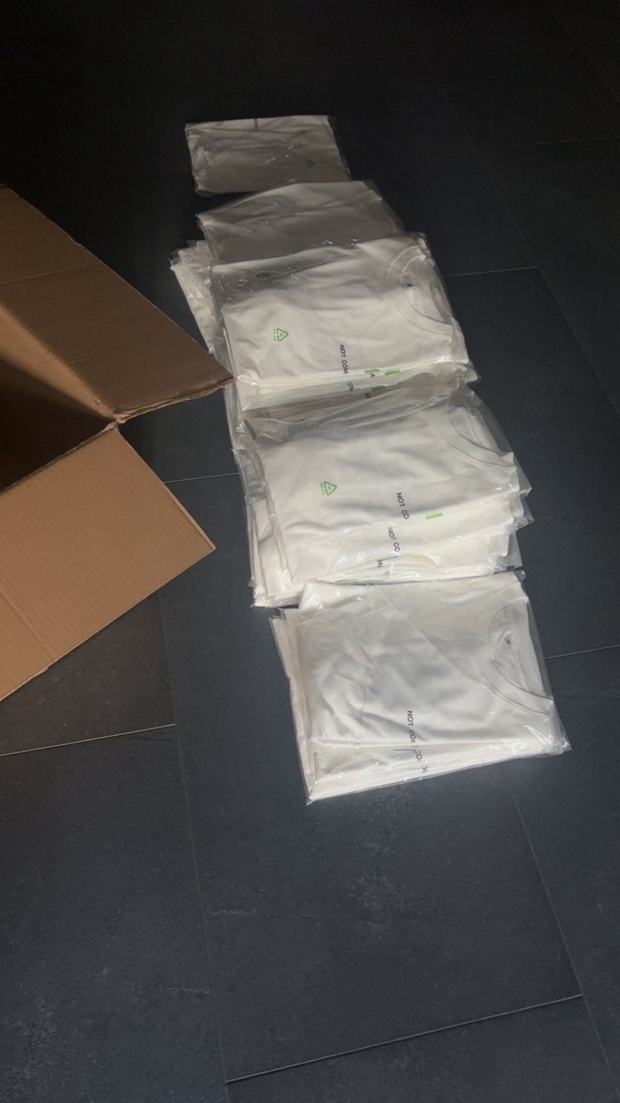 Koopje! Compleet kledingmerk ter overname, Kleding | Heren, T-shirts, Ophalen of Verzenden, Nieuw, Overige maten, Wit
