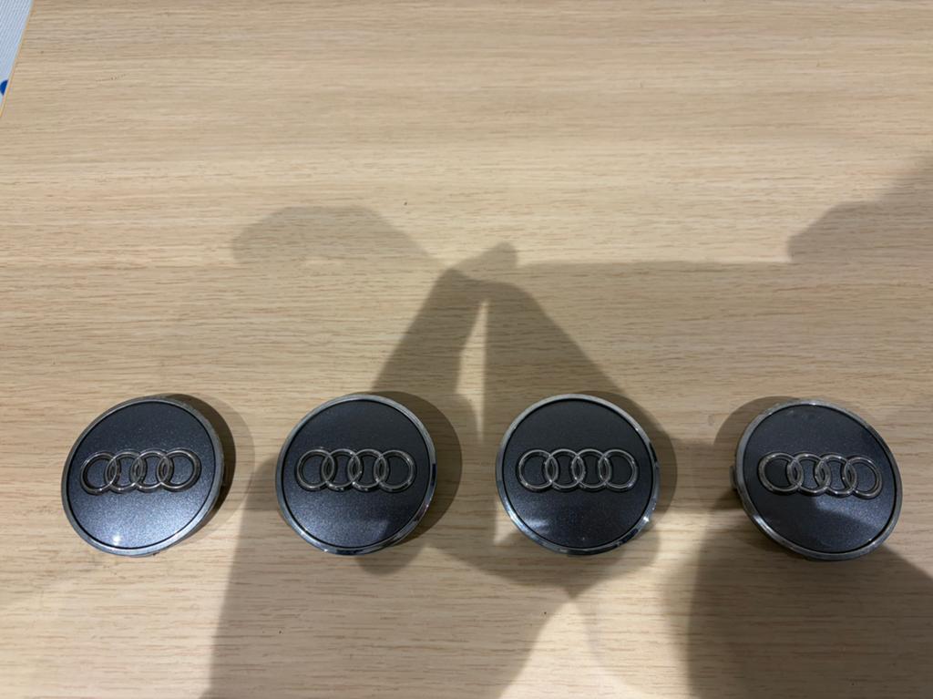 Audi Naafdoppen 60mm / 56mm Binnenmaat – Set van 4, Auto diversen, Wieldoppen, Ophalen of Verzenden