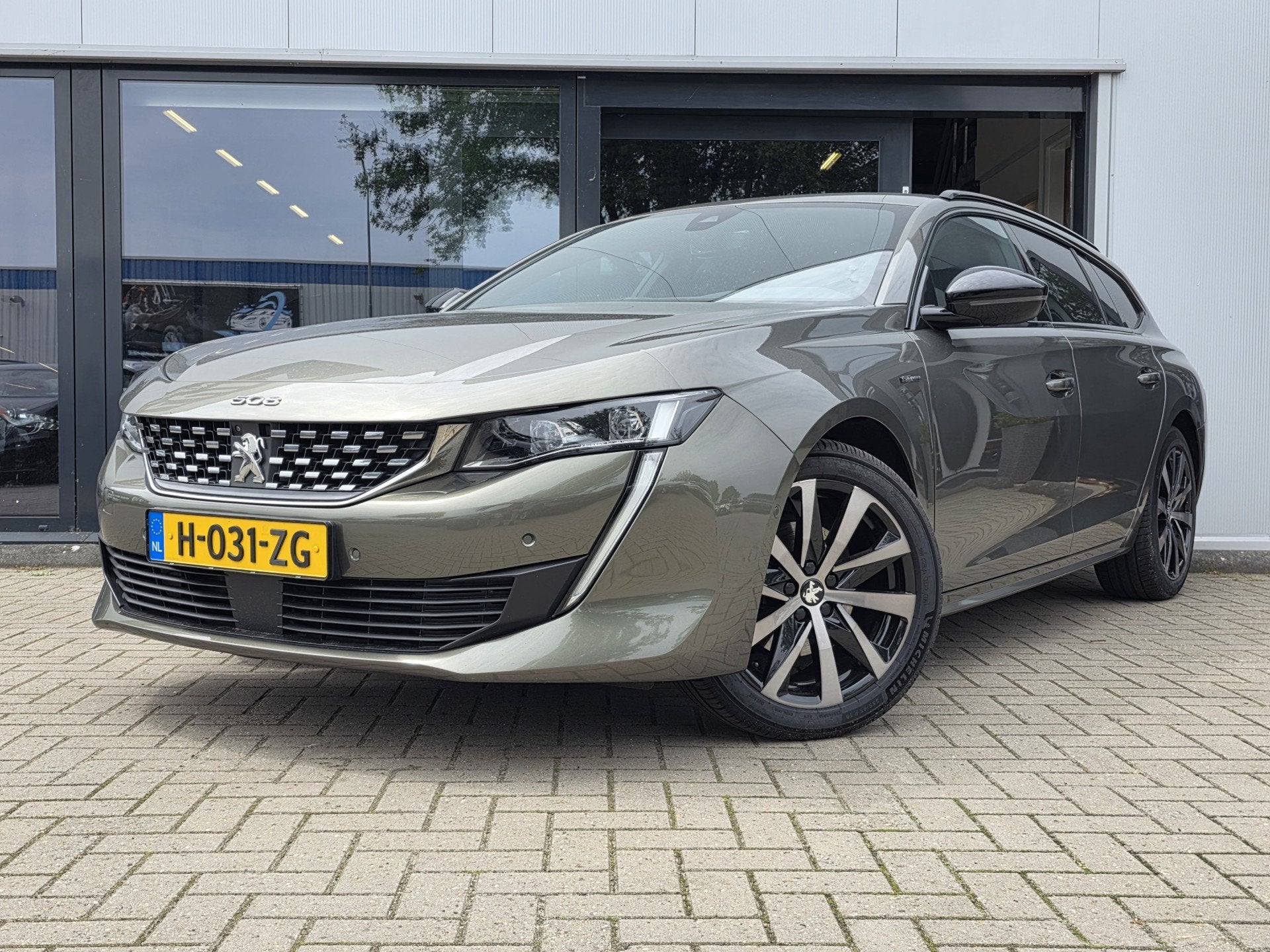 Peugeot 508 SW 1.6 PureTech Blue Lease GT Line Avantage + SO, Auto's, Gebruikt, 4 cilinders, 181 pk, Leder en Stof