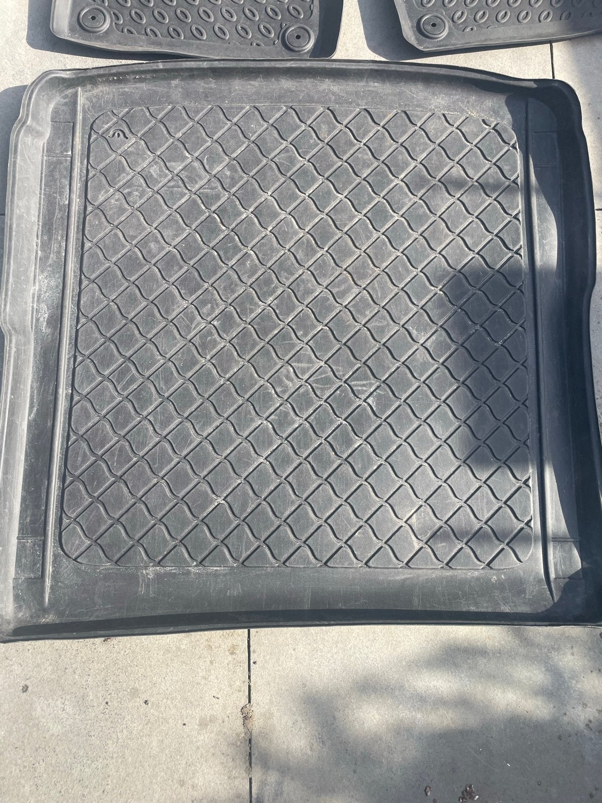 Foto 5 van Rubberen matten en kofferbakmat Audi A4 Avant B9 (2017)