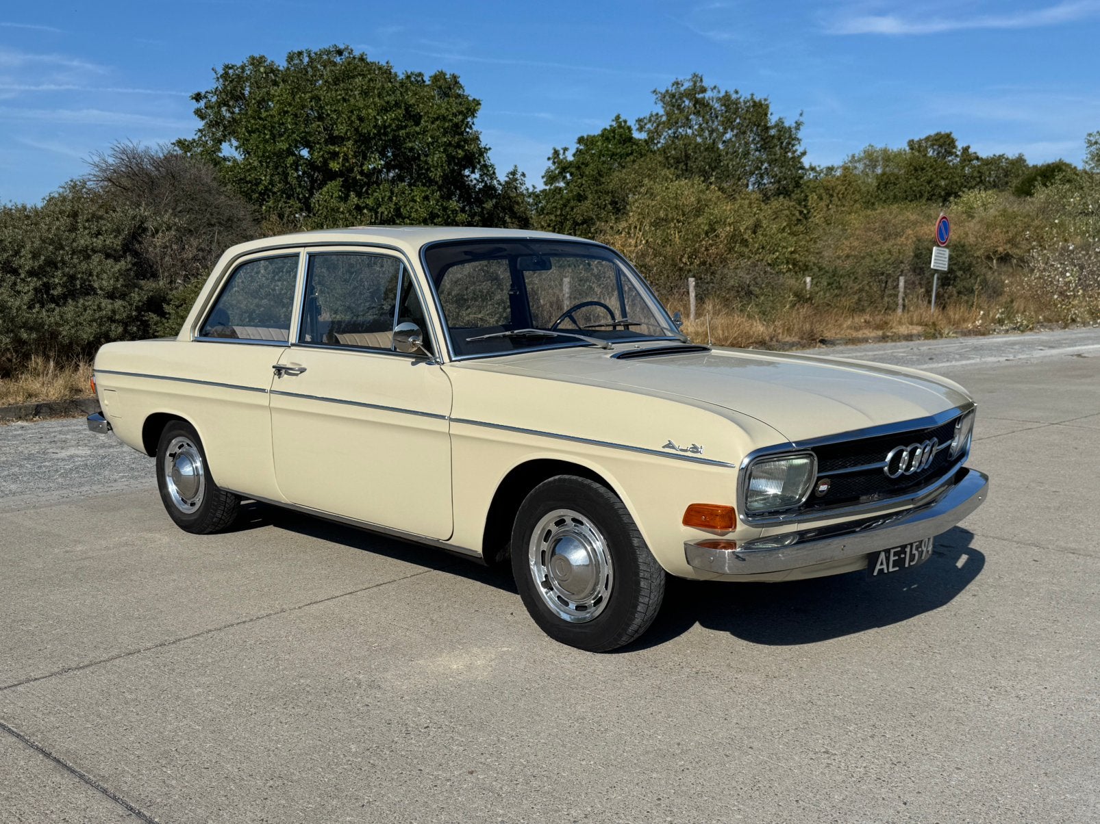 Auto Union Audi 60 L / 1971 / Getaxeerd Maikel de Munnik, Auto's, 970 kg, Beige, Particulier, Geïmporteerd