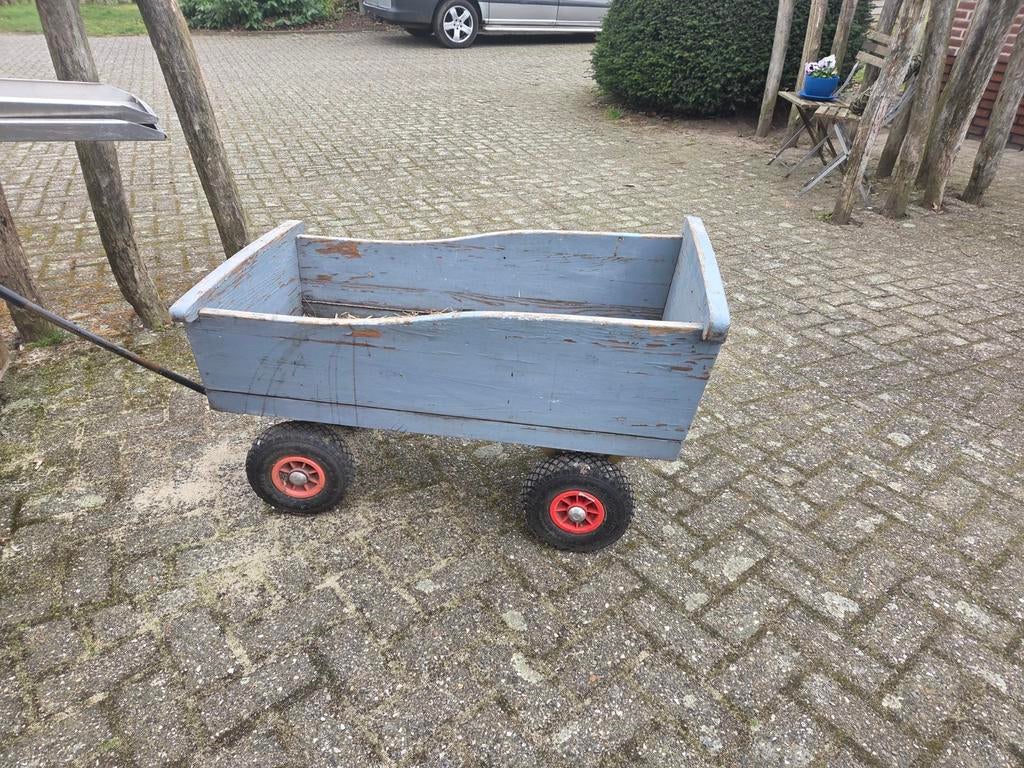 Bolder kar, oerdegelijk goedebanden,, Ophalen of Verzenden