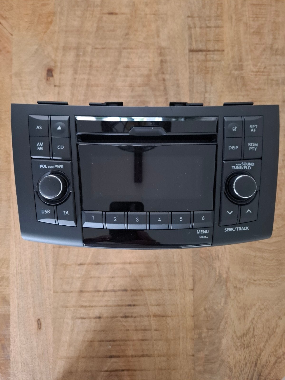 Te koop Suzuki autoradio, Ophalen, Gebruikt