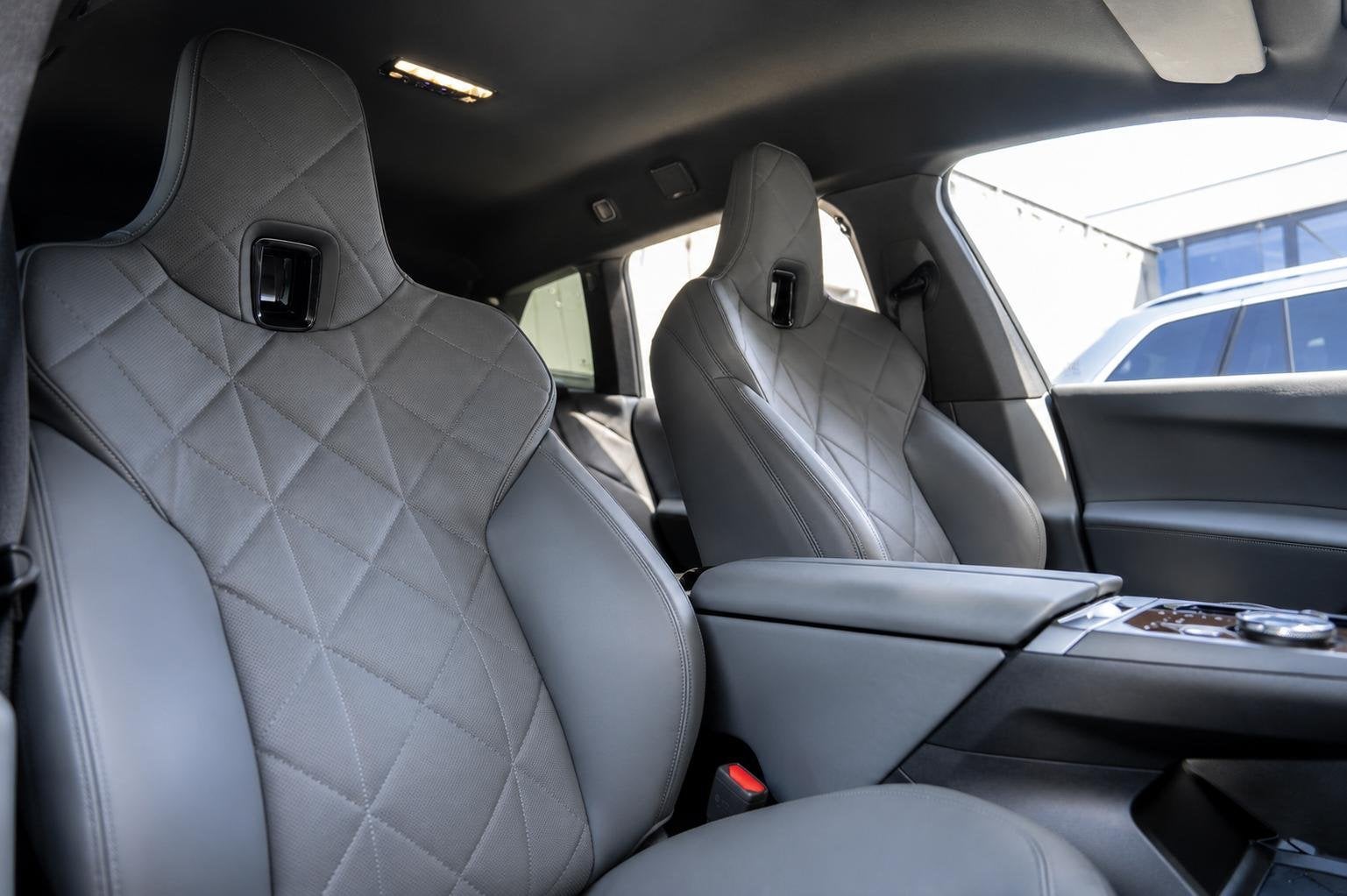 Foto 19 van BMW iX xDrive M70 112 kWh | Suite Amido | Snelwegassistent*