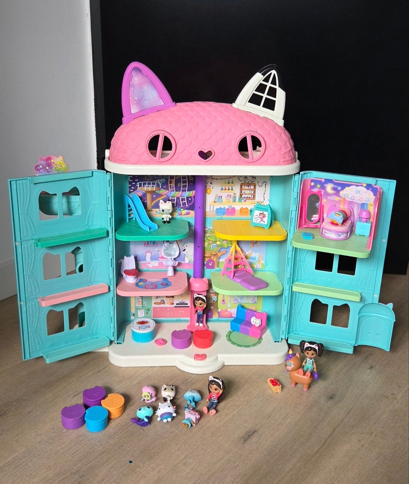 Gabby's Poppenhuis met accessoires en figuren, Ophalen, Gebruikt, Plastic