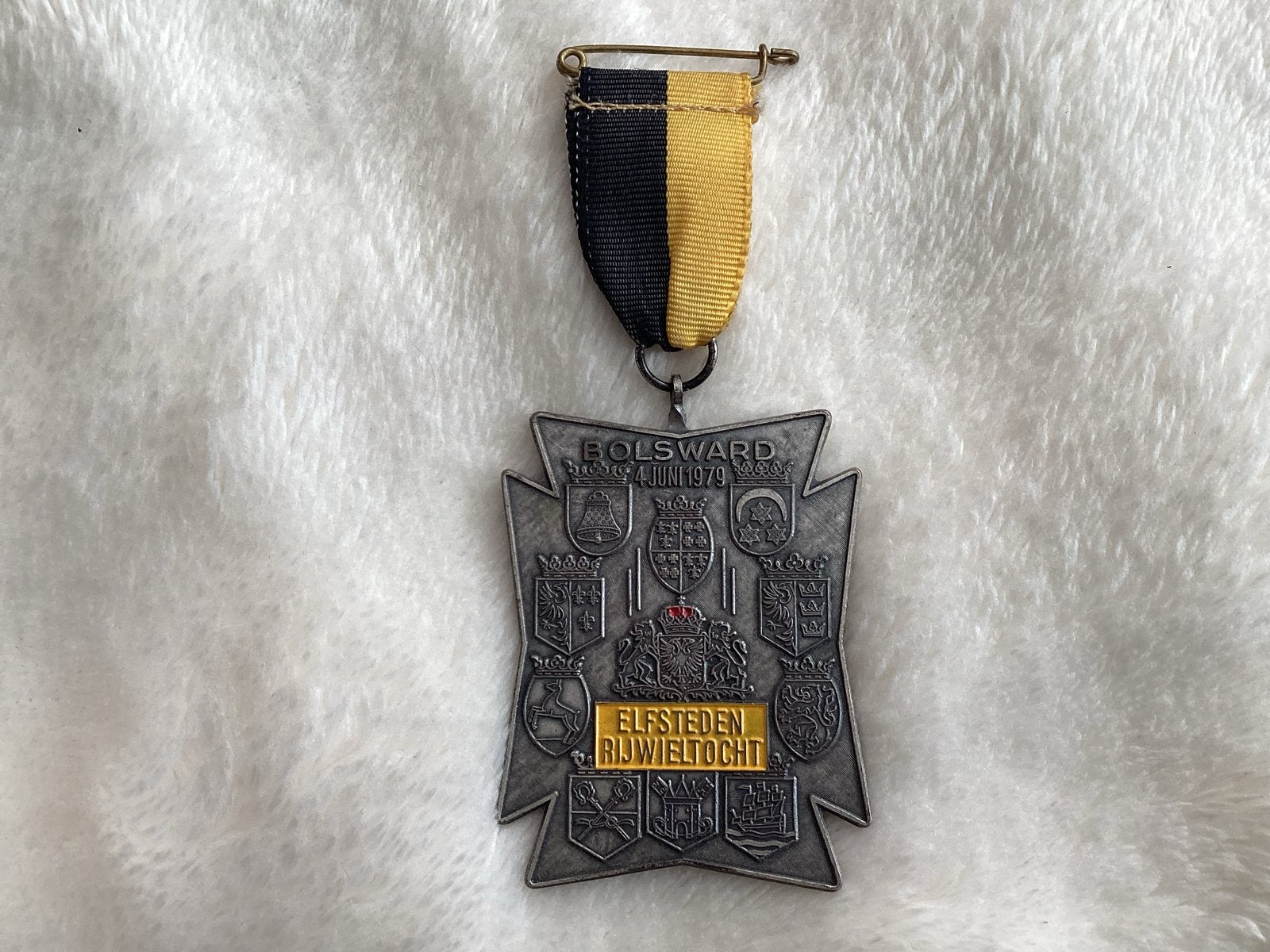 Bolsward Elfsteden Rijwieltocht Medaille 1979, Ophalen of Verzenden, Overige materialen, Nederland