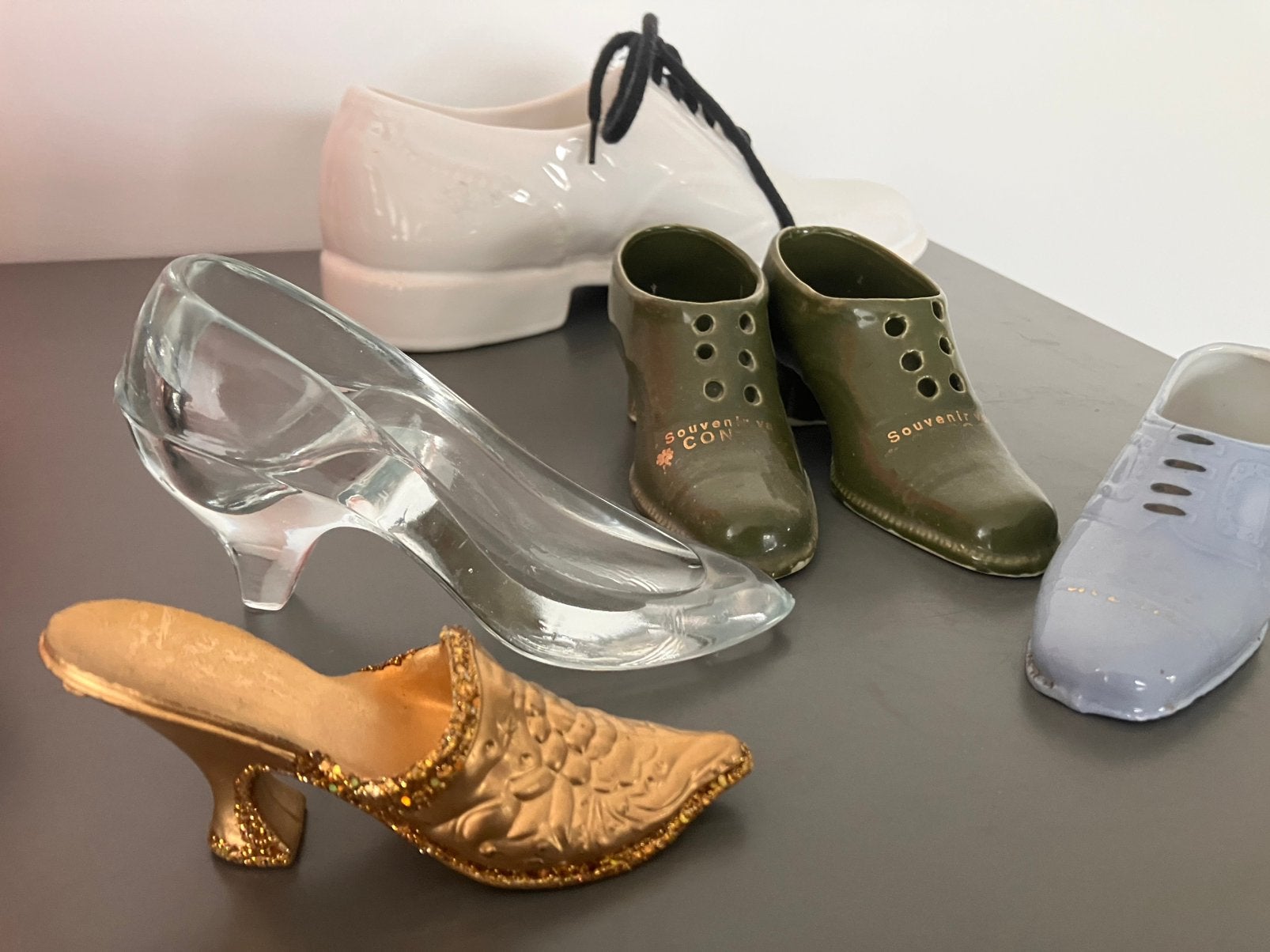 Schoenen : Keramiek, glas en kunststof, Antiek en Kunst, Ophalen of Verzenden