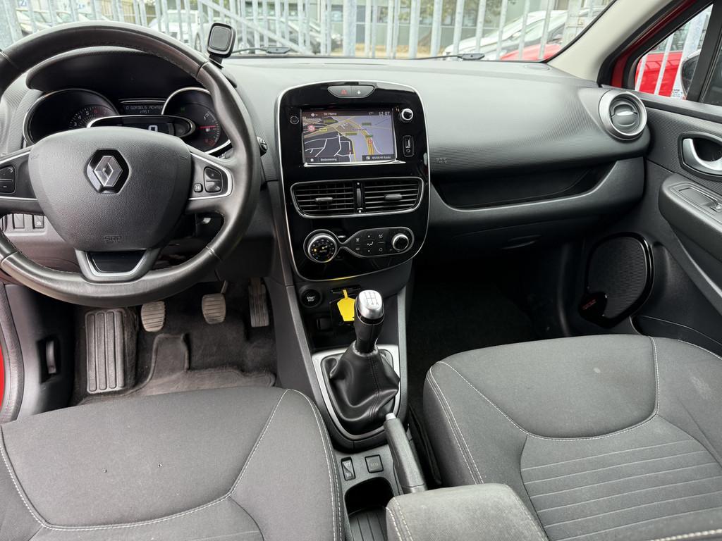 Renault Clio Estate 0.9 TCe Limited Navigatie, Climate contr, 898 cc, Gebruikt, 580 kg, Met garantie (alle)