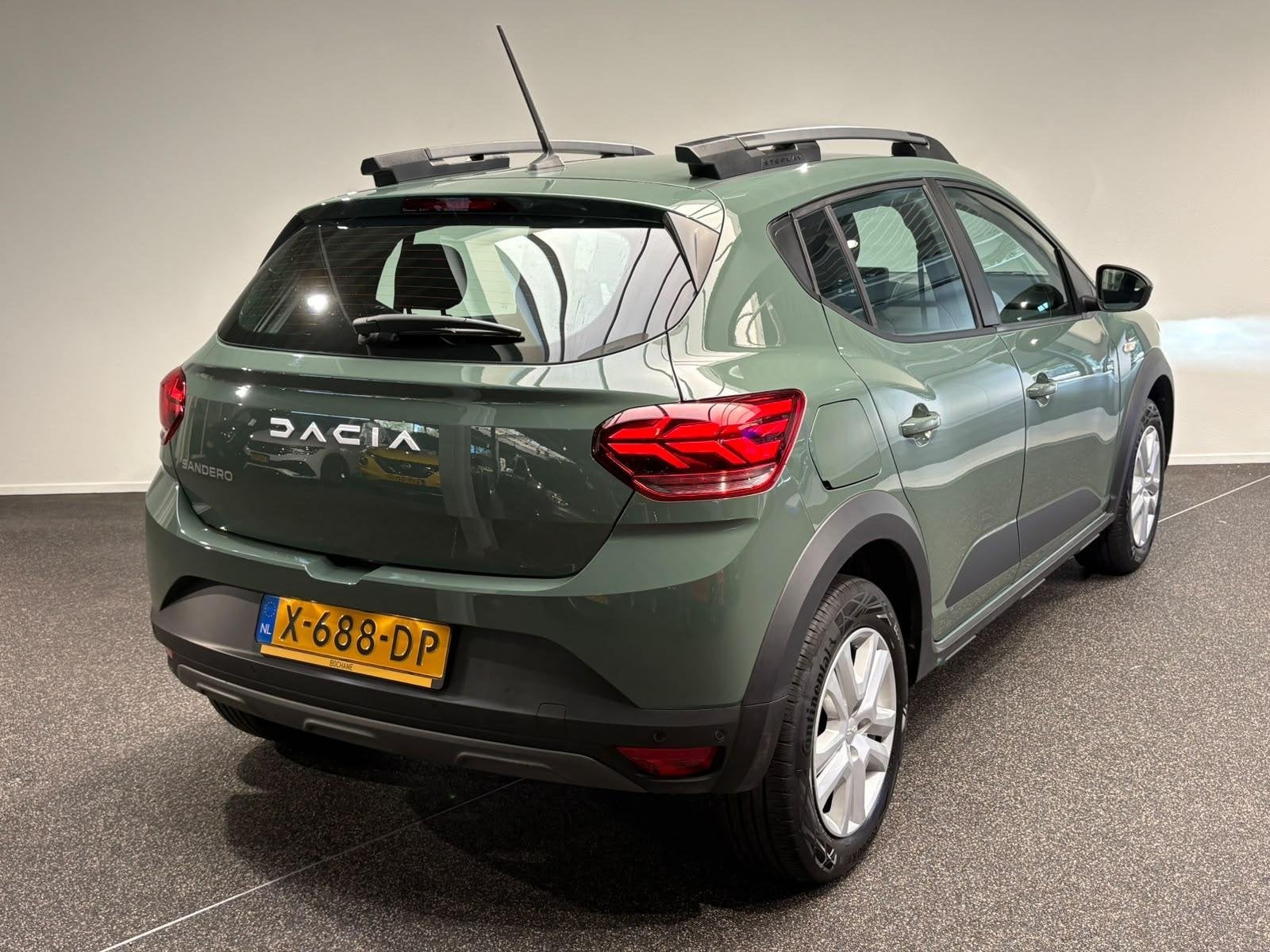 Dacia Sandero Stepway 1.0 TCe 100 ECO-G Expression | Camera, Auto's, Gebruikt, Met garantie (alle), 610 kg, Origineel Nederlands