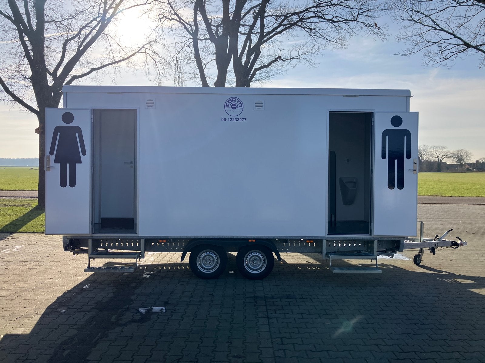 Toiletwagen wc wagen te huur, Ophalen, Zo goed als nieuw