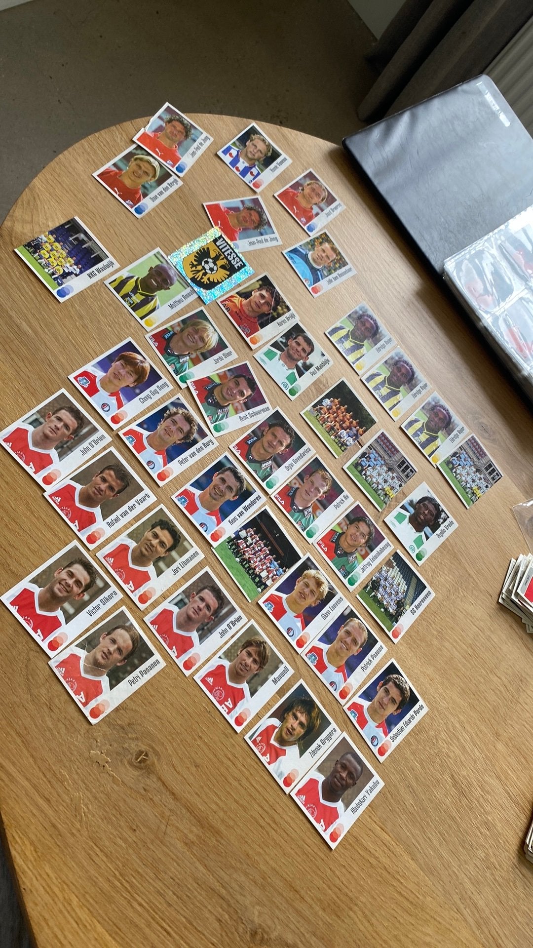 Panini voetbal 2004 met veel ajax en feyenoord oa litmanen, Ophalen of Verzenden, Zo goed als nieuw, Sticker