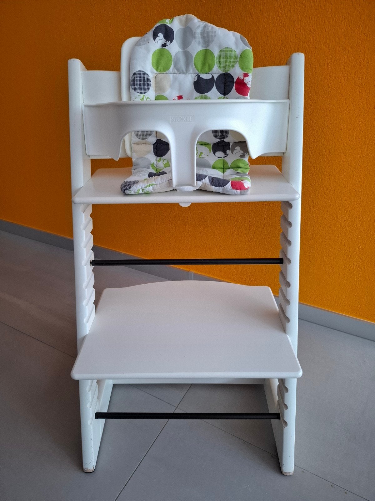 Stokke Tripp Trapp meegroeistoel met accessoires nieuw model, Ophalen, Zo goed als nieuw, Meegroeistoel, Aanschuifbaar