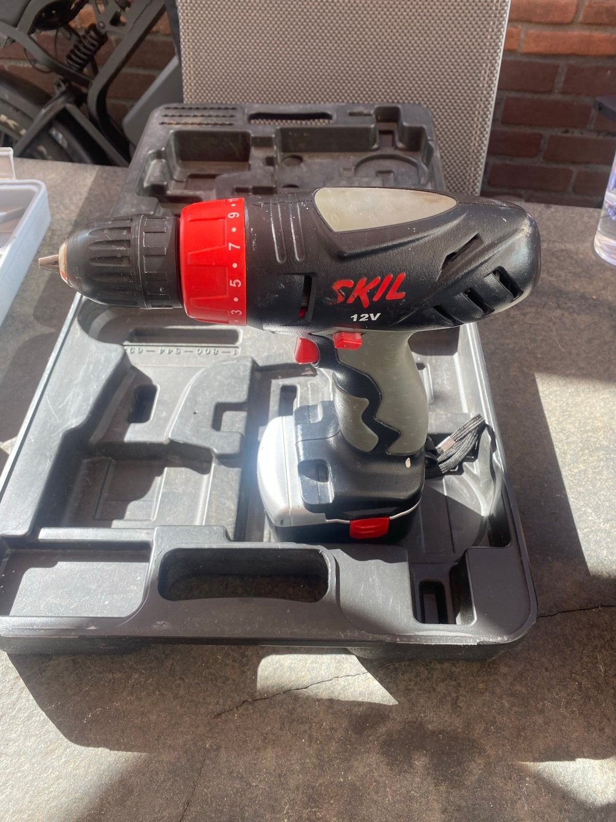 SKIL 12V Accuboormachine met oplader en koffer, Gebruikt, Variabele snelheid, Ophalen of Verzenden, Boor- en Schroefmachine