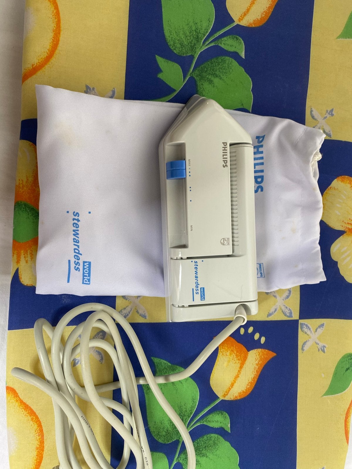 Philips World Stewardess Strijkijzer met strijkplankje, Ophalen, Gebruikt, Strijkijzer met snoer