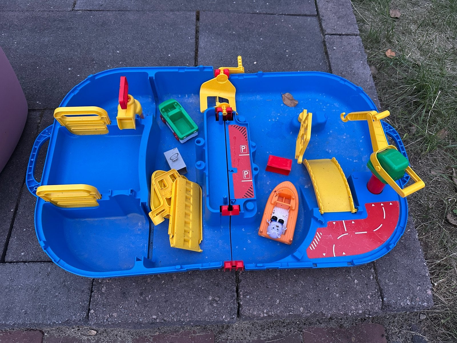 Aquaplay, Ophalen