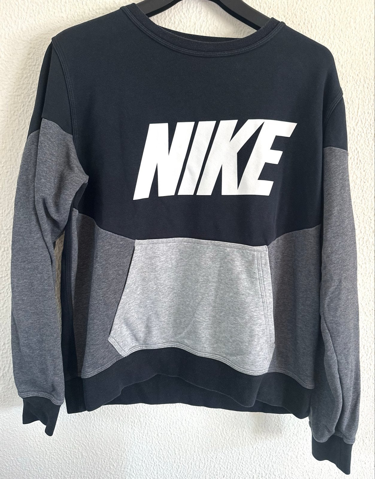 Nike sweater zwart/grijs met groot logo maat Large, Ophalen of Verzenden, Gedragen, Maat 48/50 (M), Zwart