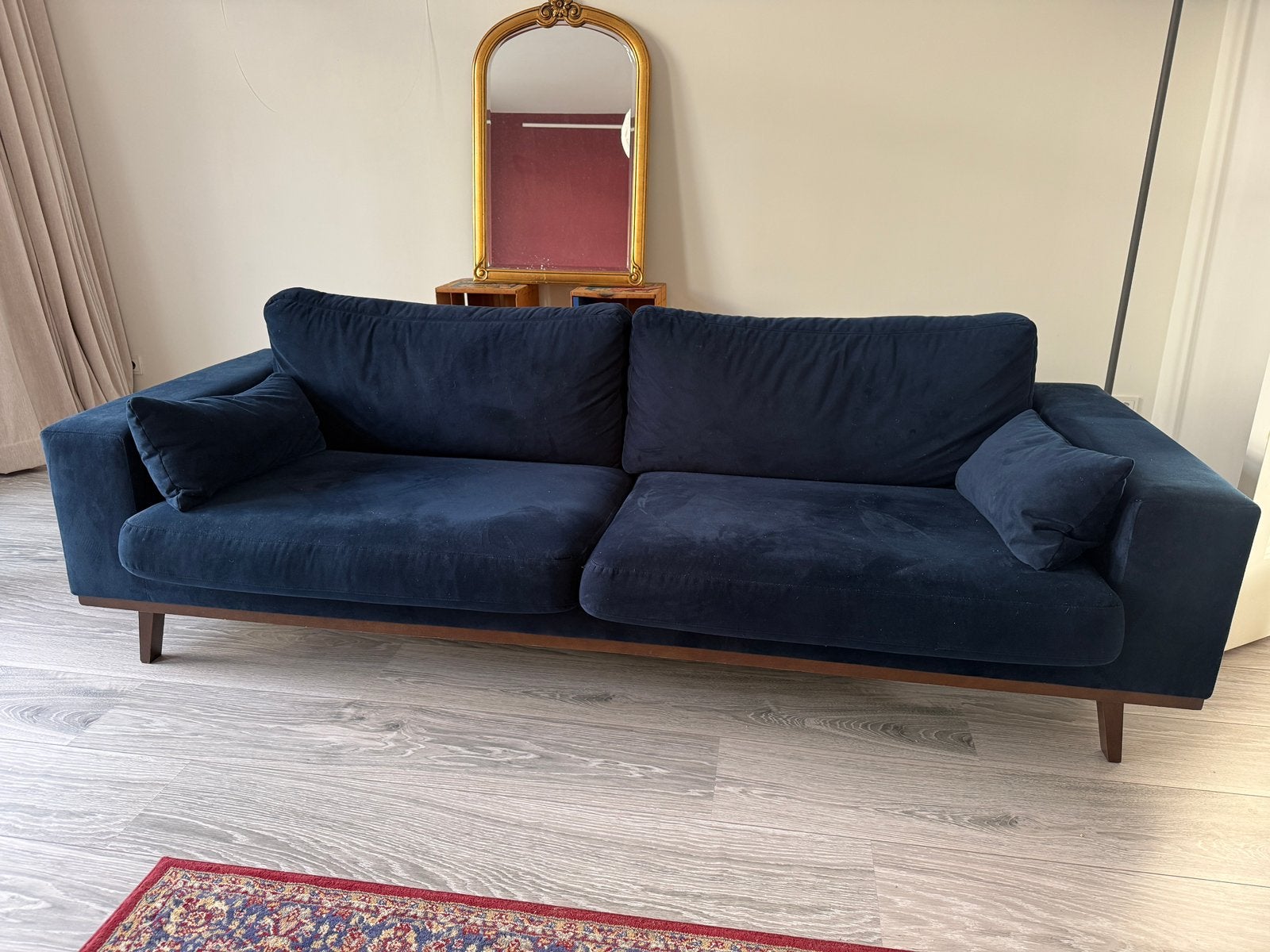 NOUS living - Torino velvet blauwe bank, Huis en Inrichting, Ophalen, Driepersoons, 75 tot 100 cm, Zo goed als nieuw