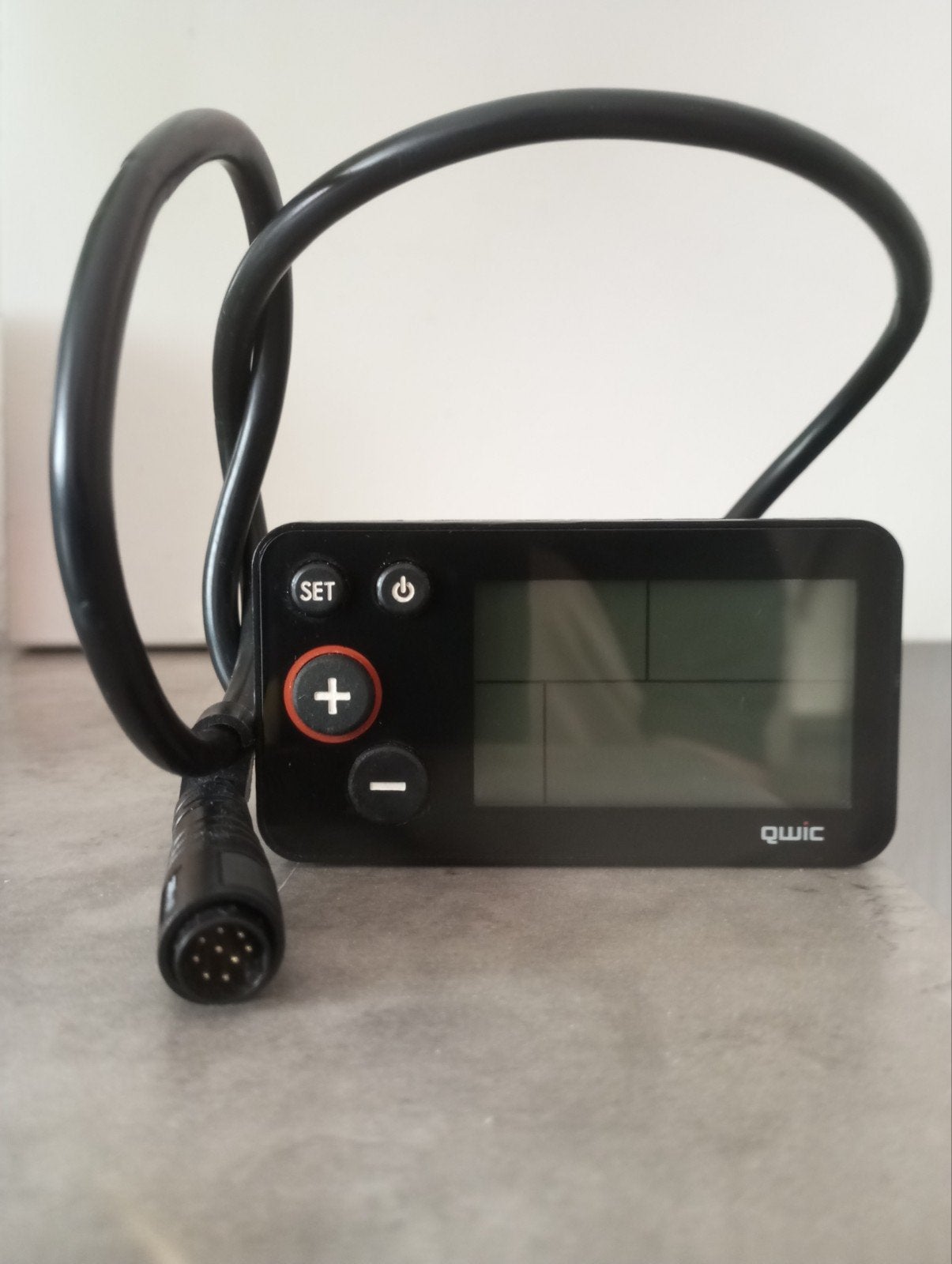 QWIC E-bike display met lichte schade aan de achterkant, Ophalen, Gebruikt, Qwic