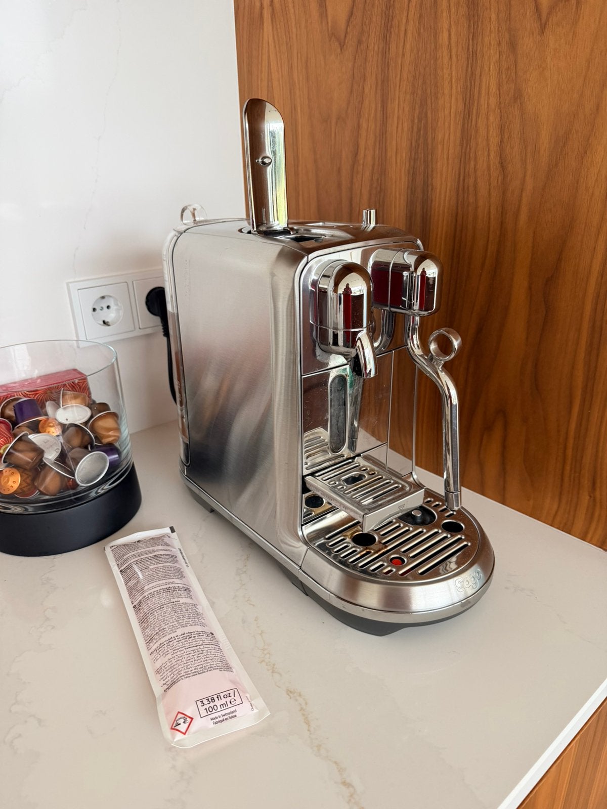 Nespresso Creatista, Witgoed en Apparatuur, Koffiezetapparaten, Ophalen, Zo goed als nieuw, Koffiemachine