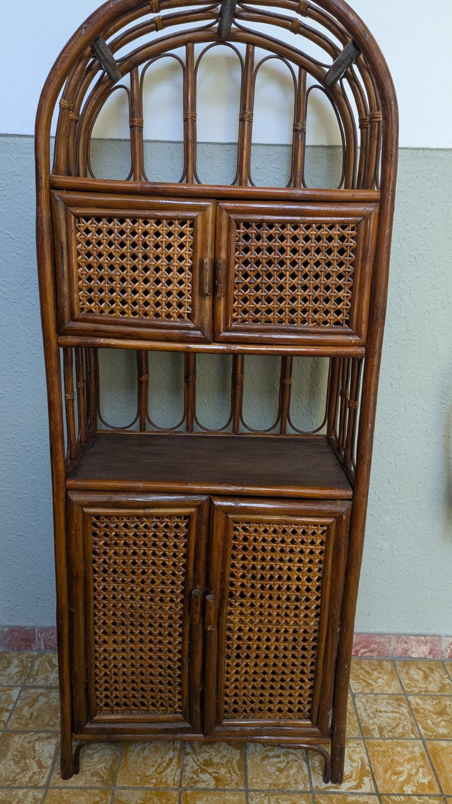 Rotan Franse Retro Vintage kast met deurtjes, Huis en Inrichting, Ophalen of Verzenden