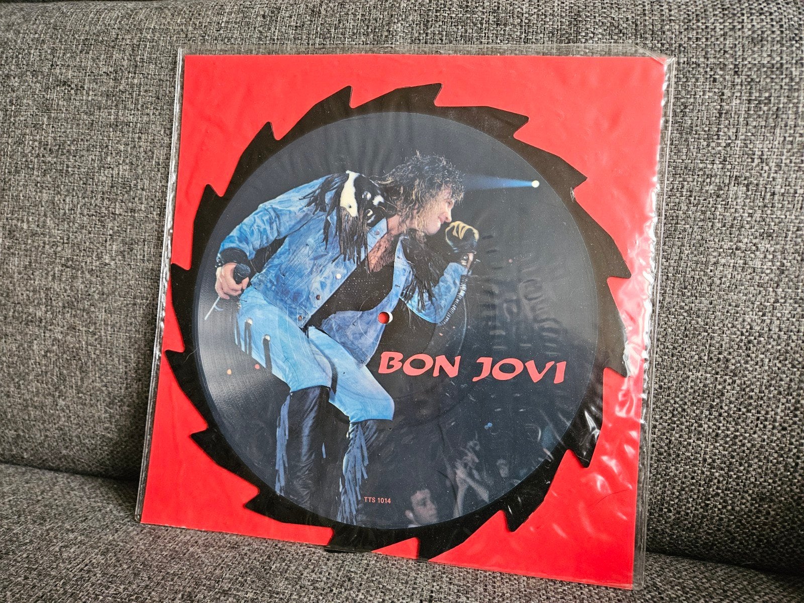 Bon Jovi - Limited Edition  Picture Disc (Zaagblad), Cd's en Dvd's, LP, Beschermende buitenhoes, Hard Rock, Ophalen of Verzenden