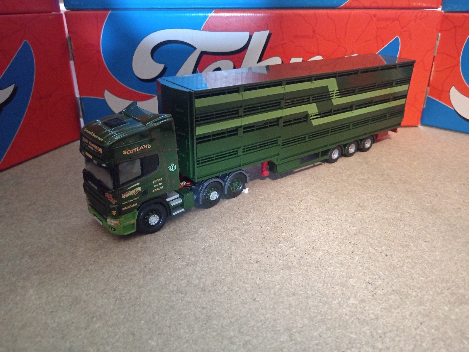 Scania 144 veeoplegger Thompson Corgi, C, Corgi, C, Nieuw