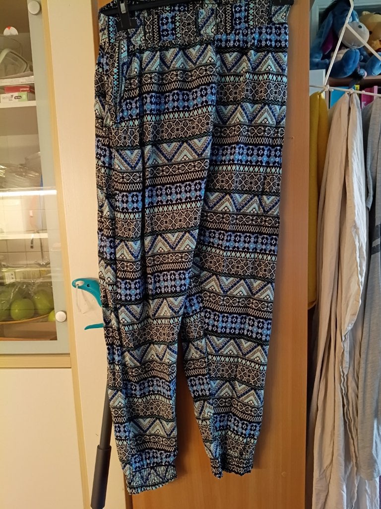 Leuke zomerbroek, Blauw, Maat 42/44 (L), Ophalen of Verzenden, Lang