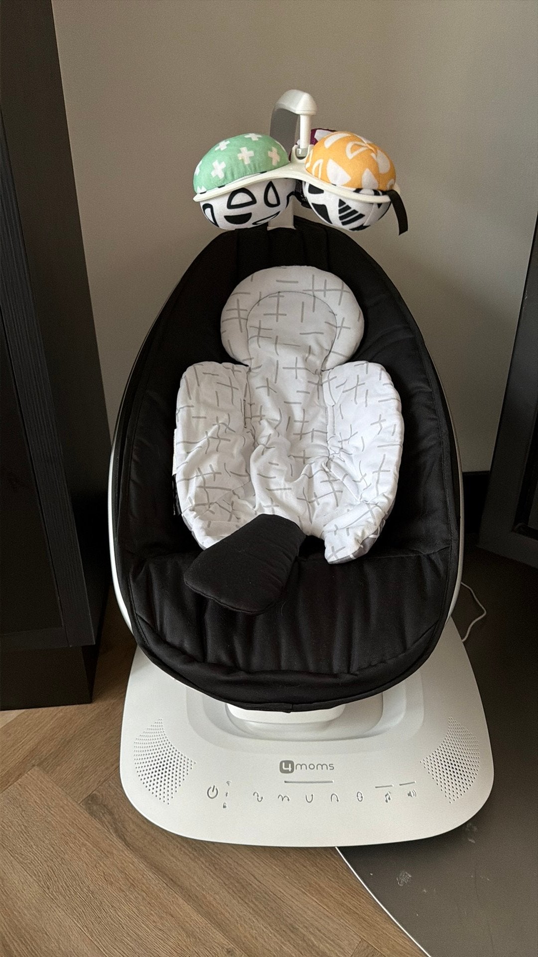 4moms mamaroo 5 incl verkleinhoes, Kinderen en Baby's, Schommelstoel, Met gordel(s) of riempje(s), Zo goed als nieuw, Ophalen