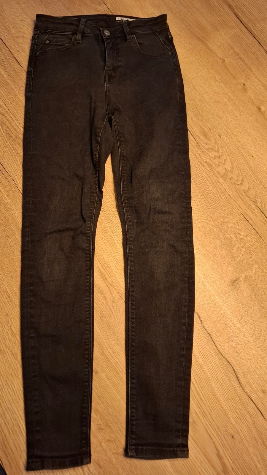 Zwart/grijze EDC jeans maat 26-30, Kleding | Dames, Ophalen of Verzenden
