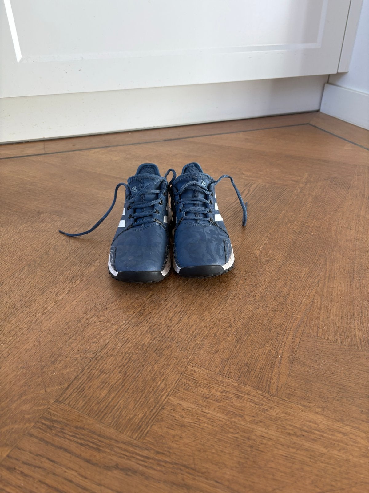 Adidas Youngstar Junior - hockey schoenen- Blauw - maat 35, Ophalen of Verzenden, Gebruikt, Jongen of Meisje, Sportschoenen
