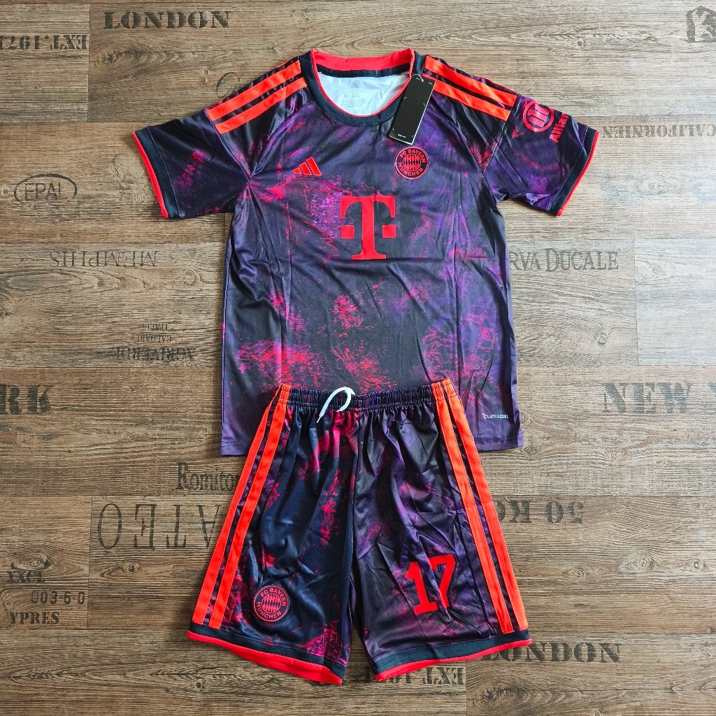 FC Bayern Munchen Derde 3e Tenue Olise Shirt + Broekje 26/27, Maat XS of kleiner, Ophalen of Verzenden, Nieuw, Shirt