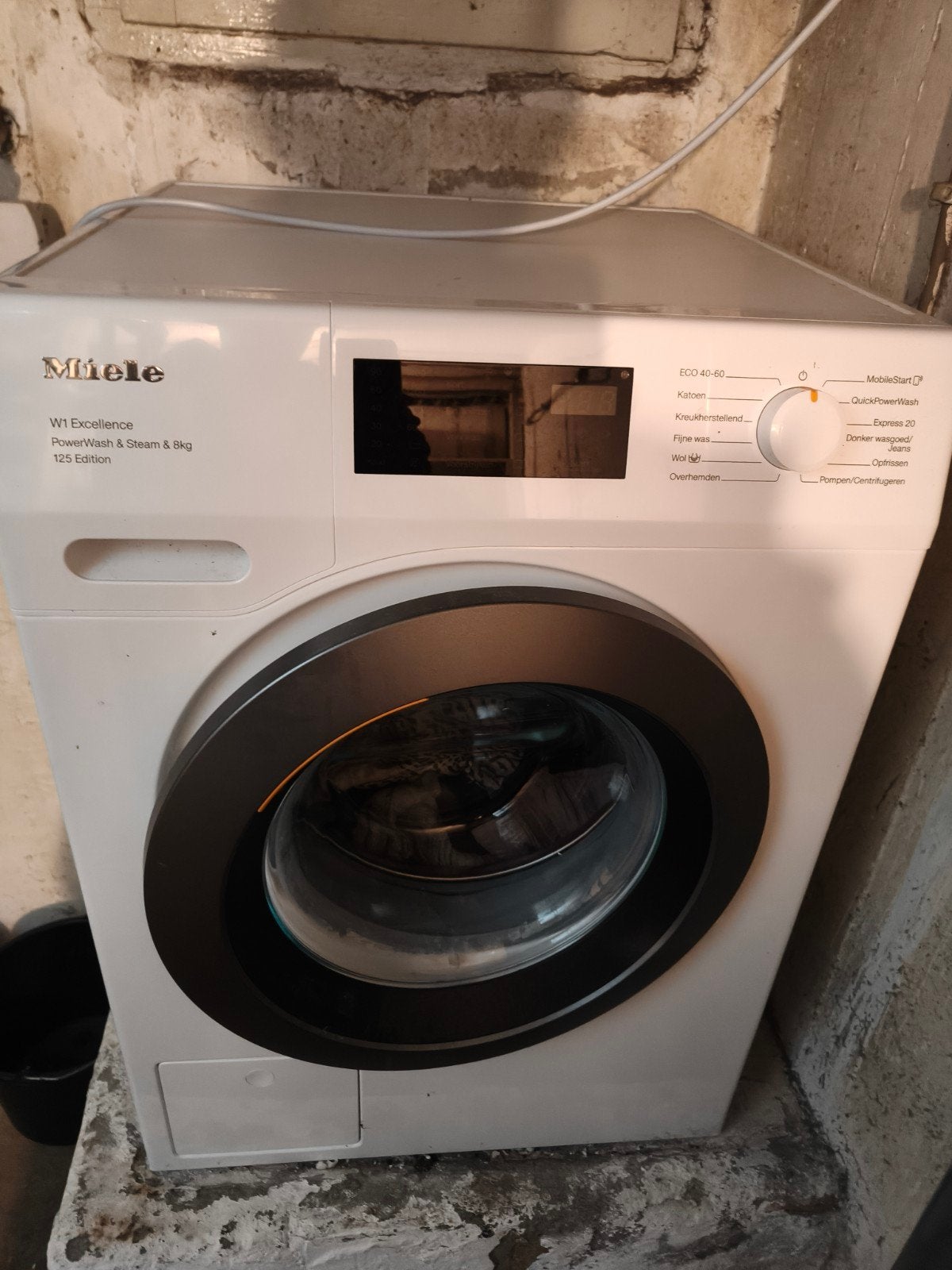 Miele Wasmachine W1 Excellence 8kg - Zo goed als nieuw, Witgoed en Apparatuur, 8 tot 10 kg, Ophalen, Zo goed als nieuw, Voorlader