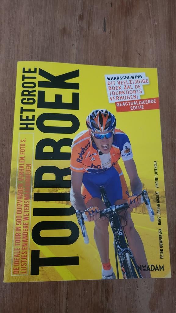Peter Ouwerkerk - Grote Tourboek, Peter Ouwerkerk; V. Luyendijk; Hans-Jörgen Nicolaï, Lopen en Fietsen, Ophalen of Verzenden, Zo goed als nieuw