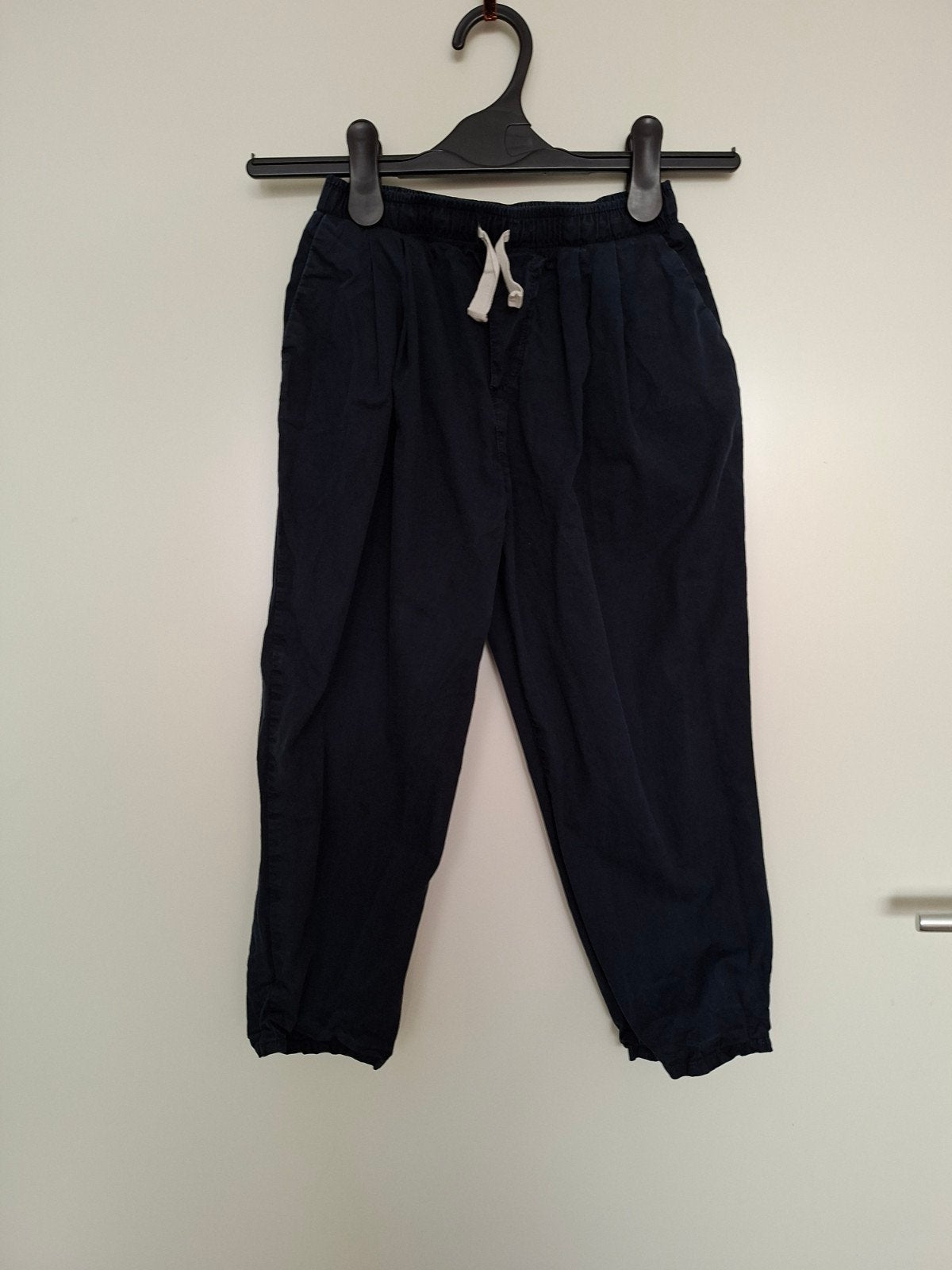 Donkerblauwe broek van Petit Bateau maat 128 z.g.a.n., Broek, Ophalen of Verzenden, Jongen, Petit Bateau